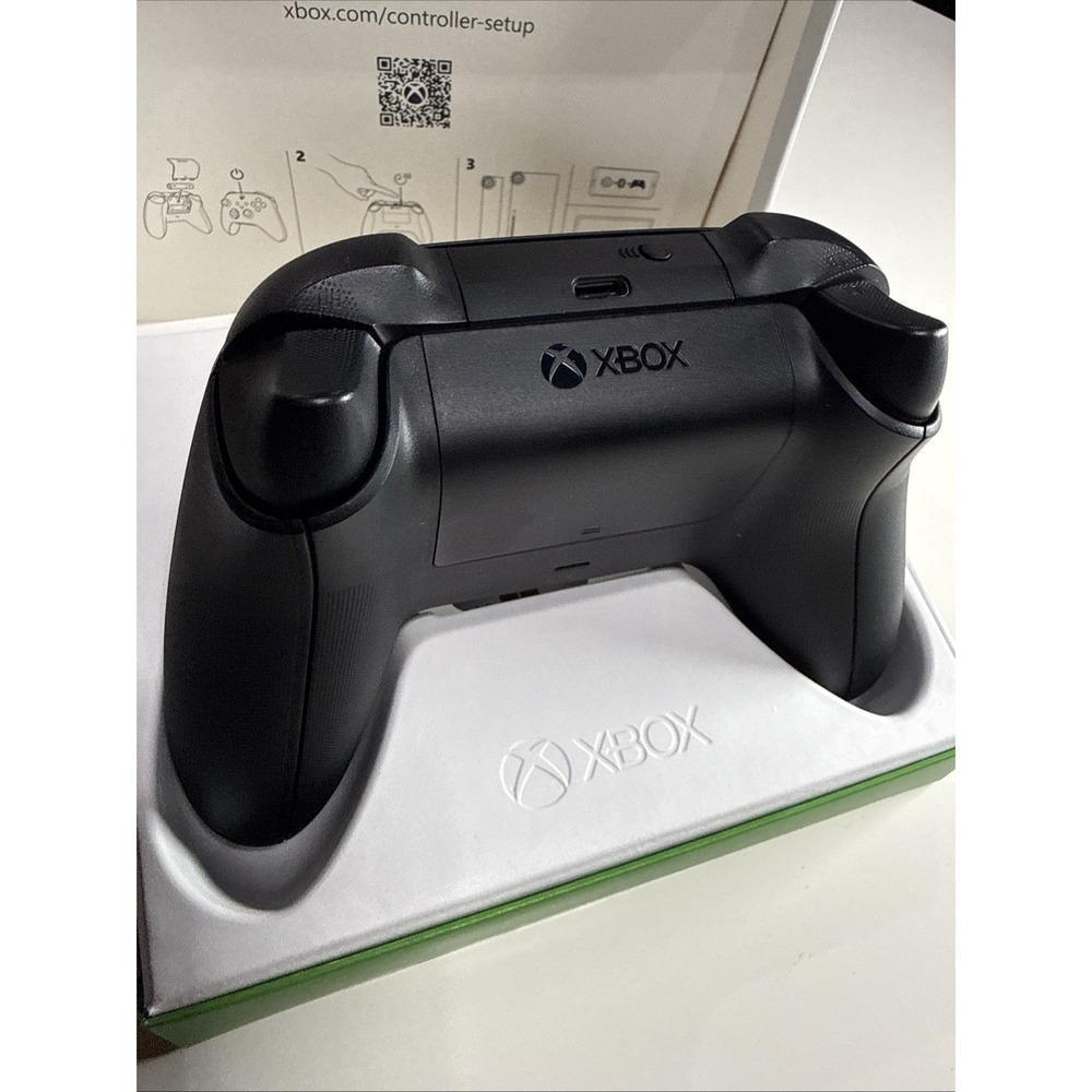 Carbon Black Wireless Controller - Xbox Series Open Box - Picture 10 of 11